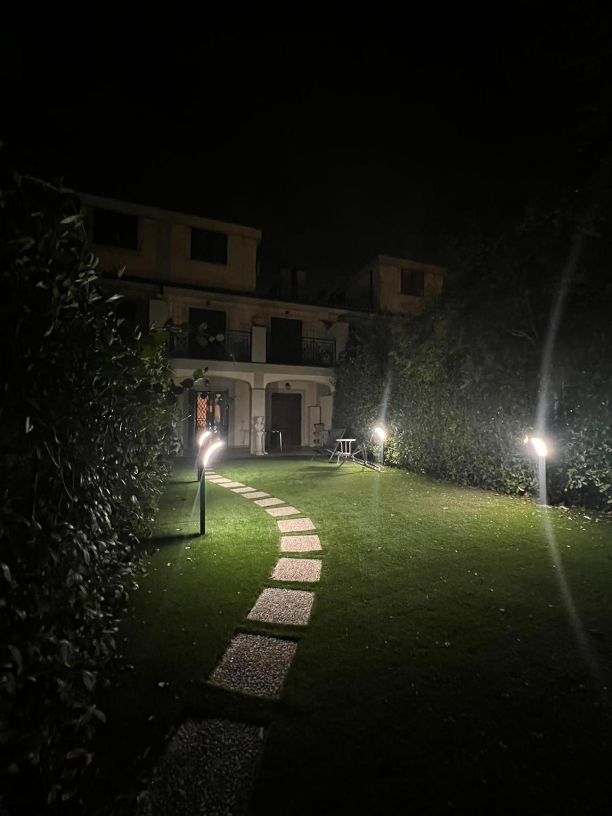 Villa Gurrieri ローマ エクステリア 写真